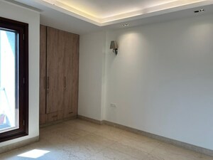 Master Bedroom in 3 BHK Builder Floor at Greater Kailash I – for Rent