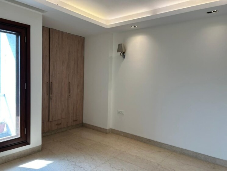 Master Bedroom, greater kailash i 3 Bedroom 2400 Sq.Ft. Builder Floor In Greater Kailash I Delhi 9368597