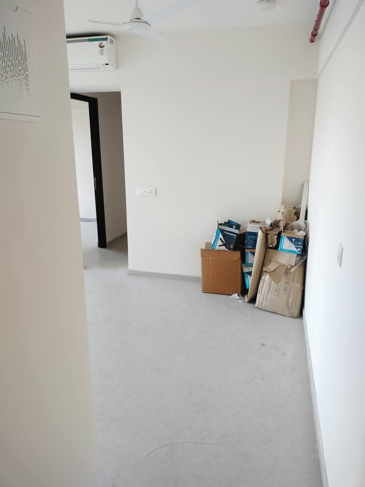 Living Room, piramal-vaikunth 2 Bedroom 800 Sq.Ft. Apartment In Balkum Pada Thane 9368603