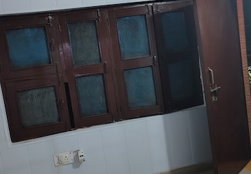 Room in 1.5 BHK Independent House at Sector 22 – for Rent