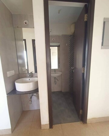 Master Bedroom in 3 BHK Apartment at The Wadhwa Solitaire, Kolshet Road – for Rent