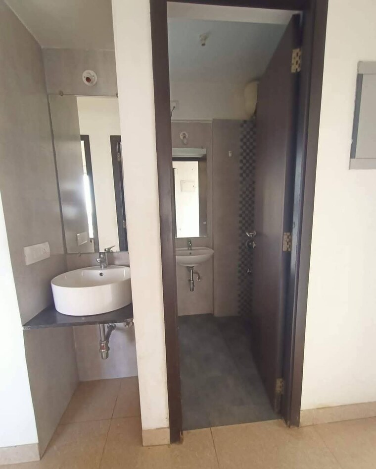 Master Bedroom, the-wadhwa-solitaire 3 Bedroom 1250 Sq.Ft. Apartment In Kolshet Road Thane 9368608