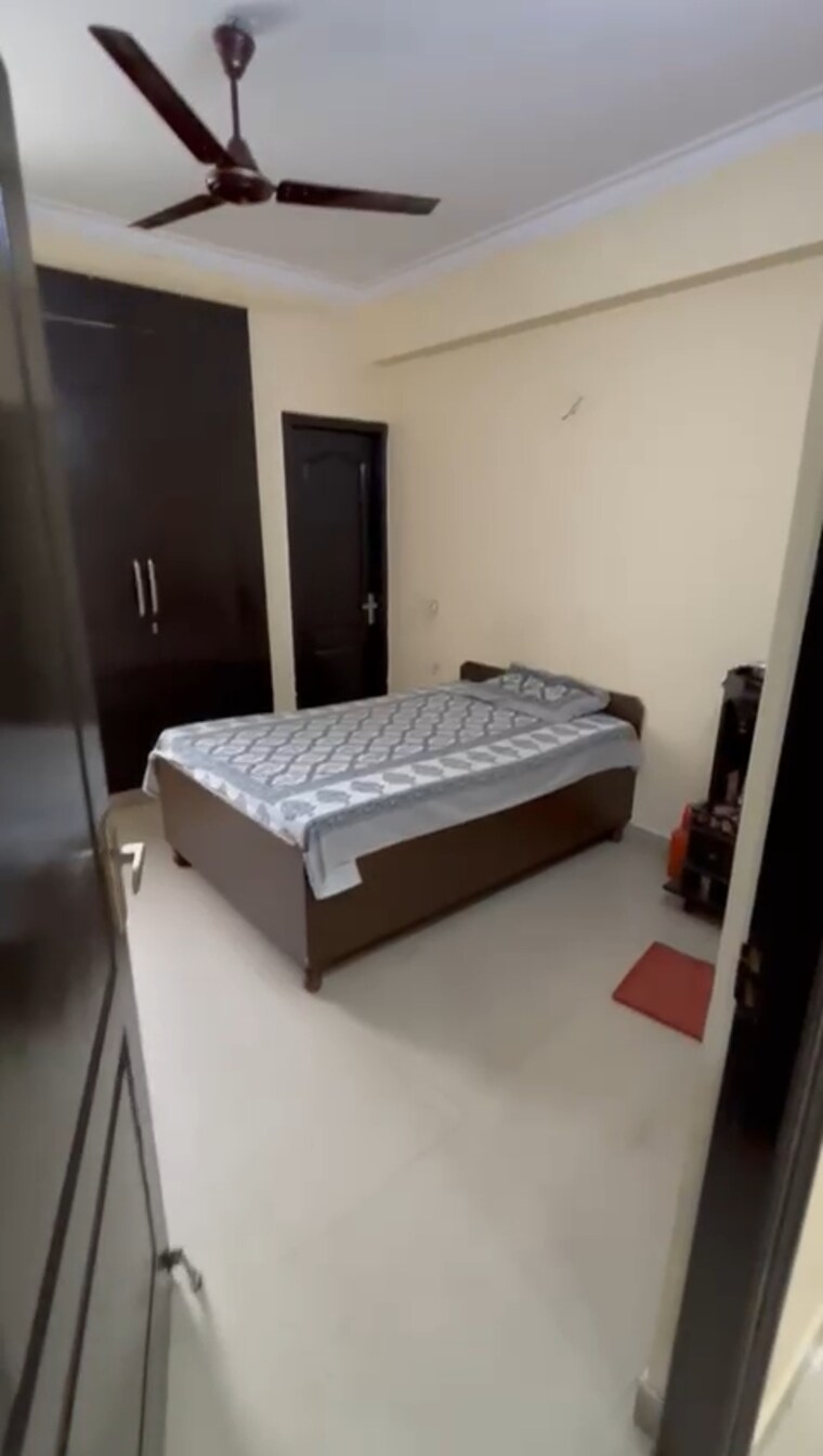 Bedroom, signature-homes 3.5 Bedroom 1700 Sq.Ft. Apartment In Raj Nagar Extension Ghaziabad 9368610