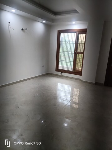 Room in 4 BHK Builder Floor at Rajendra Nagar Sector 3 – for Rent