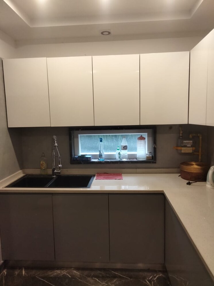 Kitchen, greater kailash part 3 3 Bedroom 230 Sq.Yd. Builder Floor In Greater Kailash Part 3 Delhi 9368623