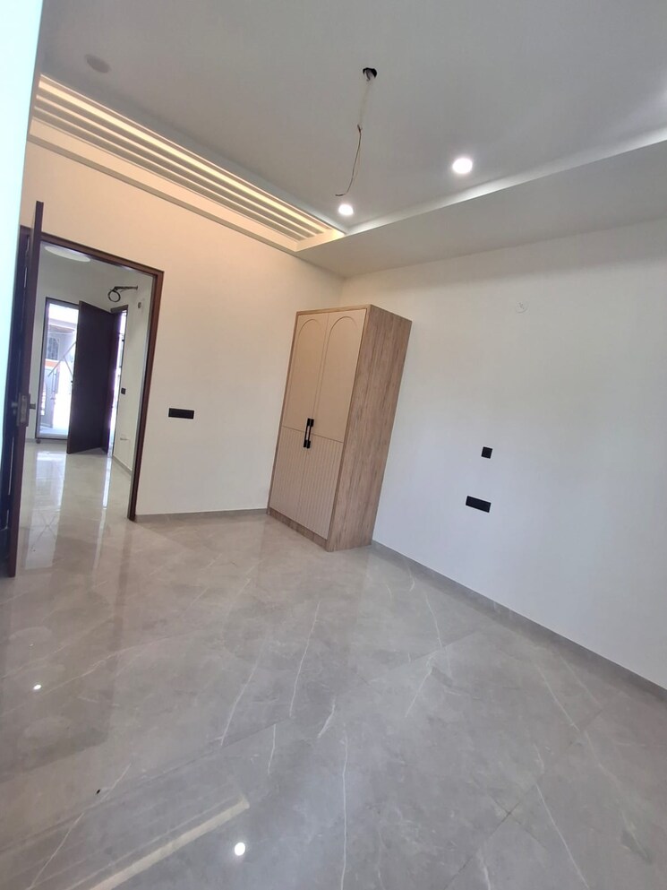 Room, jagatpura 3 Bedroom 111 Sq.Yd. Villa In Jagatpura Jaipur 9368633