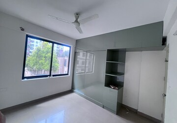 Room in 3 BHK Apartment at Provident Harmony, Thanisandra Main Road – for Rent