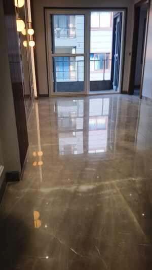 Room in 3 BHK Builder Floor at Chittaranjan Park – for Sale