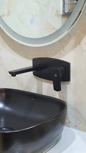 Bathroom in 3 BHK Builder Floor at Chittaranjan Park – for Sale