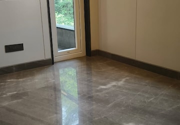 Room in 3 BHK Builder Floor at Chittaranjan Park – for Sale