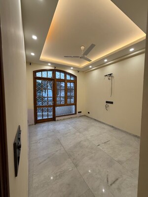 Room in 3 BHK Builder Floor at Greater Kailash I – for Sale