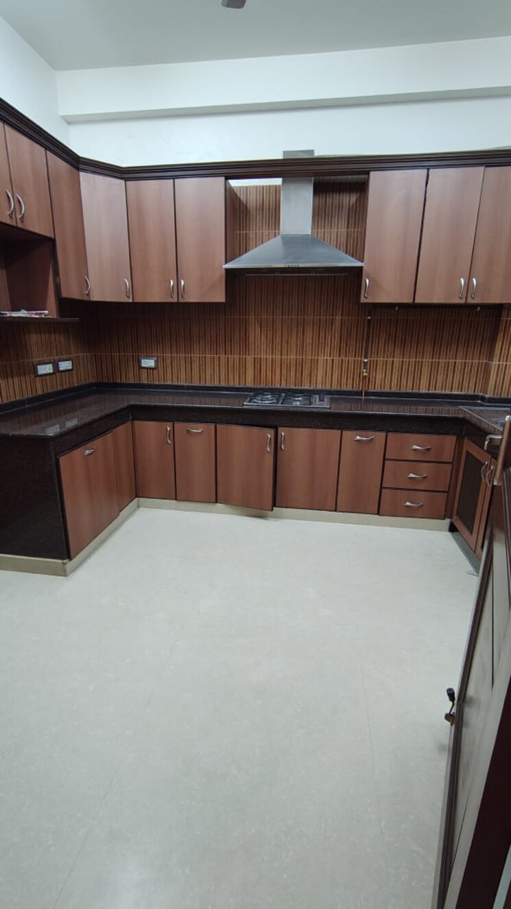 Kitchen, anand niketan 3 Bedroom 2100 Sq.Ft. Builder Floor In Anand Niketan Delhi 9368649