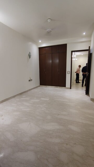 Room in 3 BHK Builder Floor at Anand Niketan – for Rent