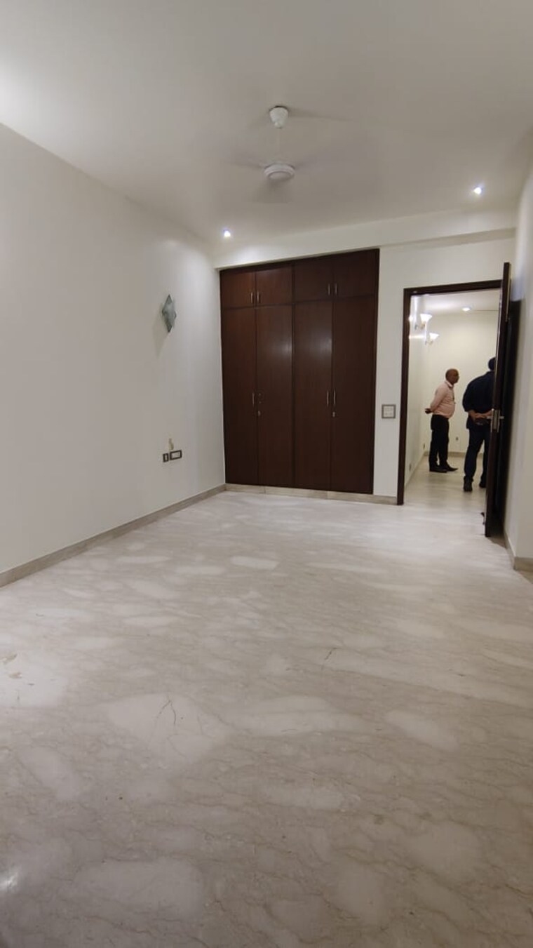 Room, anand niketan 3 Bedroom 2100 Sq.Ft. Builder Floor In Anand Niketan Delhi 9368649