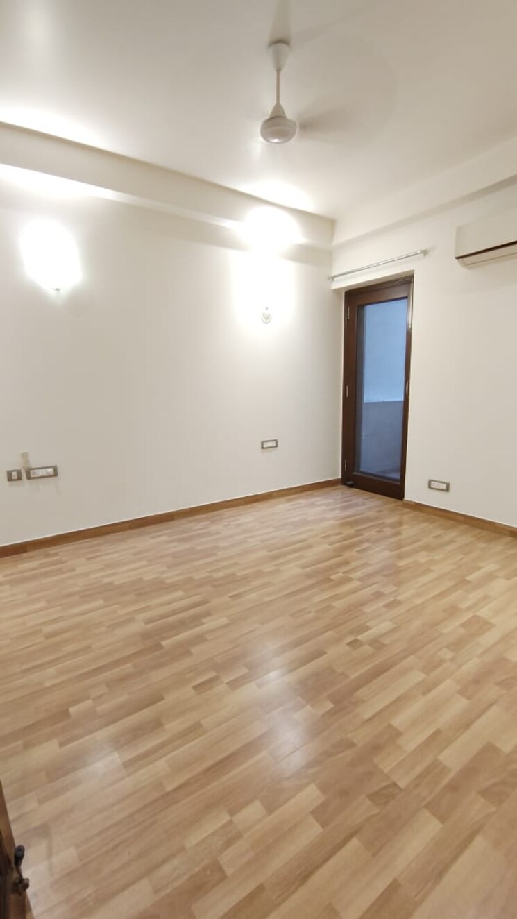 Room, anand niketan 3 Bedroom 2100 Sq.Ft. Builder Floor In Anand Niketan Delhi 9368649