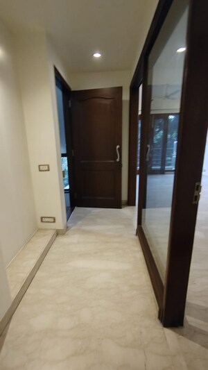 3 BHK Builder Floor – Entrance View at Anand Niketan - for Rent