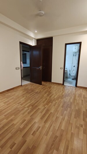 Room in 3 BHK Builder Floor at Anand Niketan – for Rent