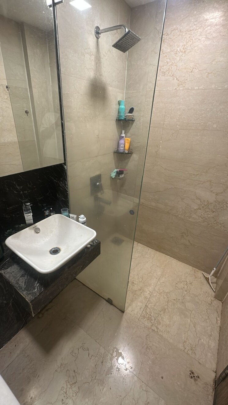 Bathroom, darsshan-ricco 4 Bedroom 1003 Sq.Ft. Apartment In Lower Parel Mumbai 9368652