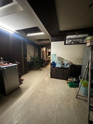 Bedroom in 3 BHK Builder Floor at Safdarjung Enclave – for Sale