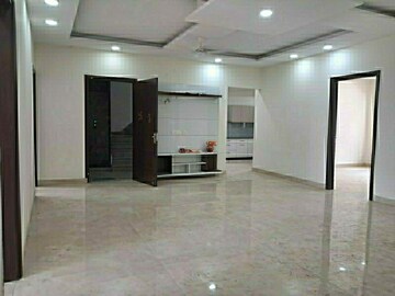 Room in 4 BHK Builder Floor at Sector 28 – for Rent