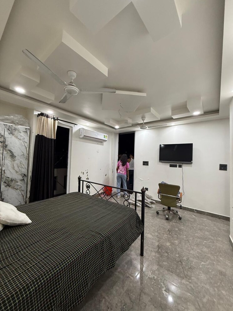 Bedroom, chittaranjan park 1 Bedroom 1200 Sq.Ft. Builder Floor In Chittaranjan Park Delhi 9368660