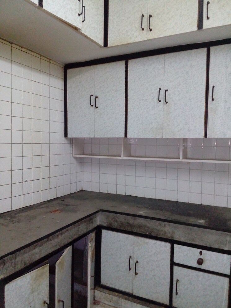 Kitchen, rwa-jasola-sector-8-sfs-flat 2 Bedroom 950 Sq.Ft. Apartment In Jasola Delhi 9368662