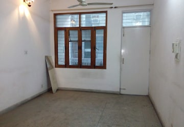 Room in 2 BHK Apartment at RWA Jasola Sector 8 SFS Flat, Jasola – for Sale