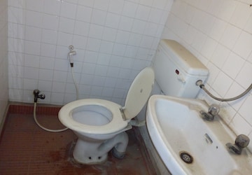 Bathroom in 2 BHK Apartment at RWA Jasola Sector 8 SFS Flat, Jasola – for Sale