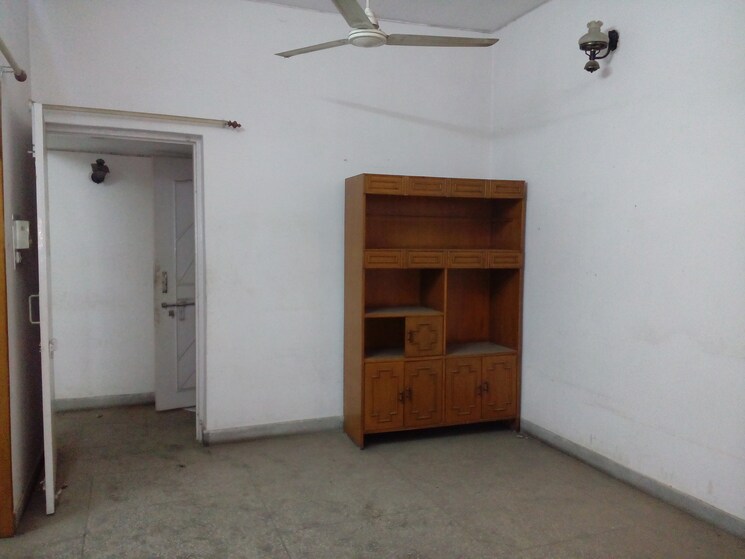 Room, rwa-jasola-sector-8-sfs-flat 2 Bedroom 950 Sq.Ft. Apartment In Jasola Delhi 9368662