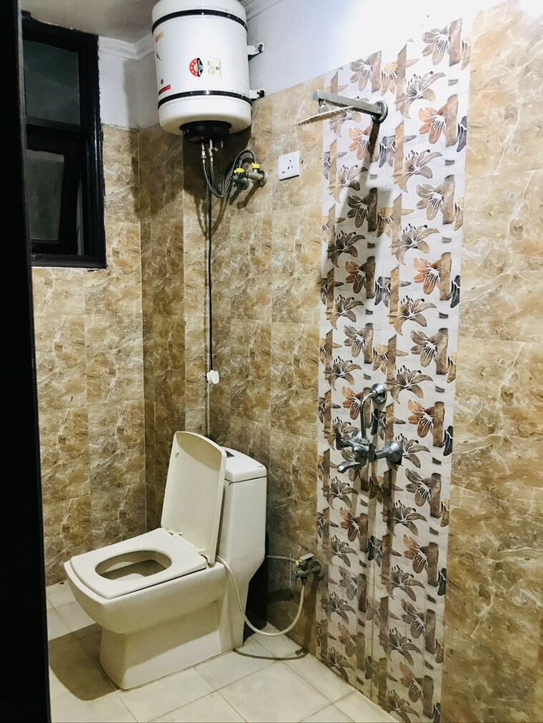 Bathroom, chattarpur 1 Bedroom 467 Sq.Ft. Builder Floor In Chattarpur Delhi 9368681