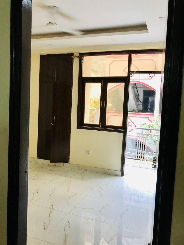 2 BHK Builder Floor For Rent in Chattarpur