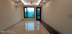 Room in 3 BHK Builder Floor at Greater Kailash I – for Rent