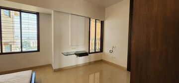 Room in 5 BHK Penthouse at Bhumiraj Iraisaa, Palm Beach – for Rent