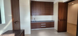 Room in 5 BHK Penthouse at Bhumiraj Iraisaa, Palm Beach – for Rent