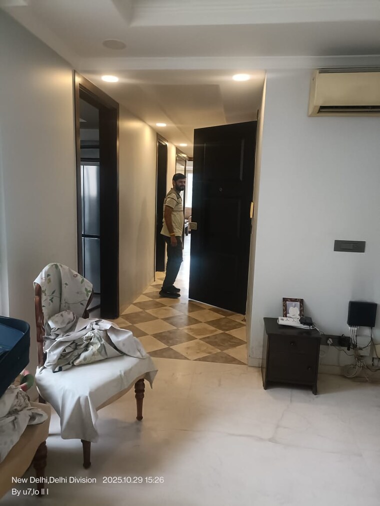 Living Room, panchsheel enclave 3 Bedroom 265 Sq.Yd. Builder Floor In Panchsheel Enclave Delhi 9368700