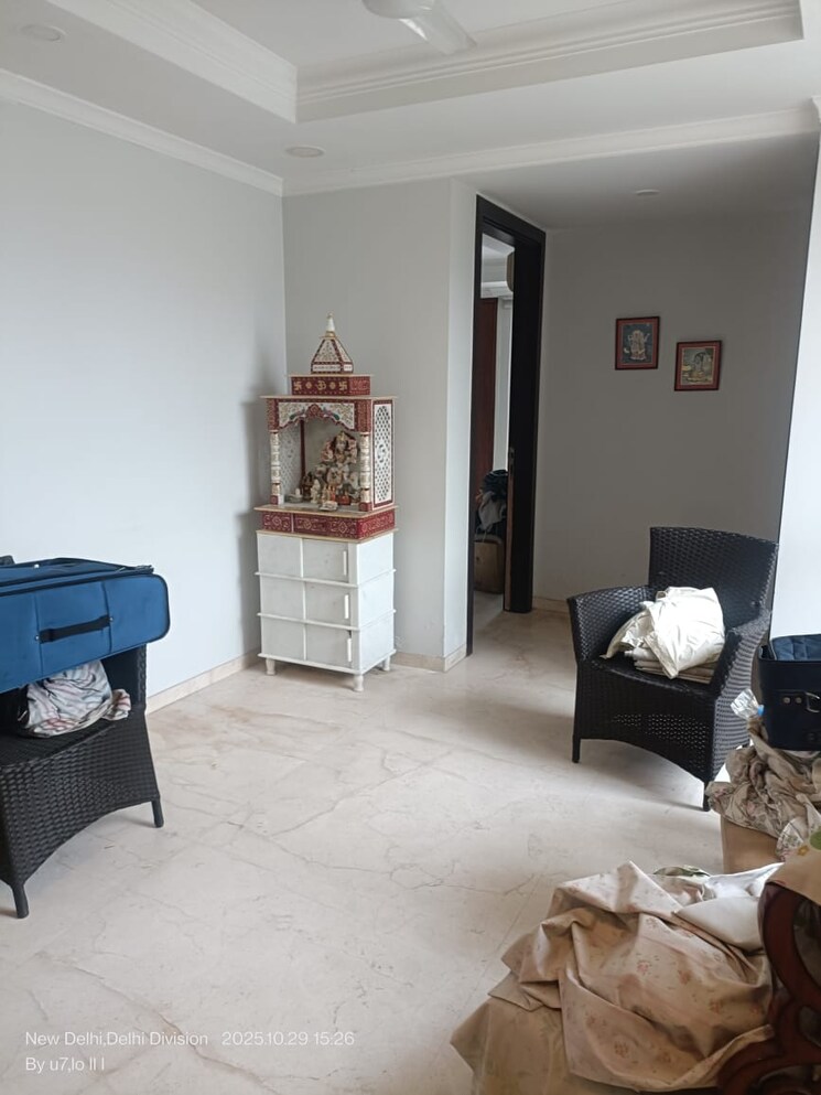 Living Room, panchsheel enclave 3 Bedroom 265 Sq.Yd. Builder Floor In Panchsheel Enclave Delhi 9368700