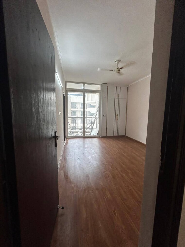 Room, galaxy-royale 2 Bedroom 1060 Sq.Ft. Apartment In Gaur City 2 Greater Noida 9368712