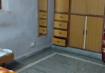 Bedroom in 2.5 BHK Independent House at Sector 23 – for Rent