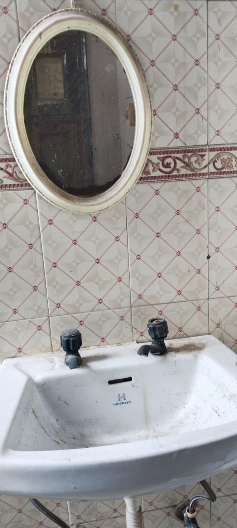 Bathroom, sector 23 2.5 Bedroom 1220 Sq.Ft. Independent House In Sector 23 Noida 9368714