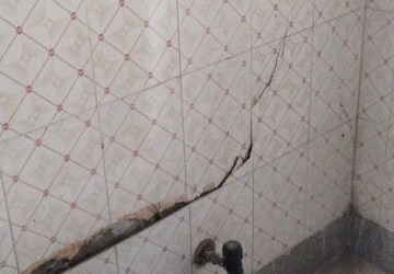 Bathroom in 2.5 BHK Independent House at Sector 23 – for Rent