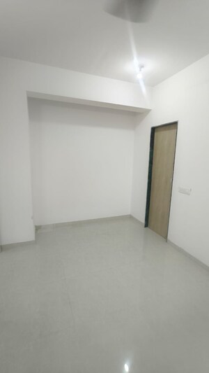 Room in 1 BHK Apartment at Hiranandani Estate Villa Carino, Thane West – for Rent