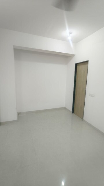 Room in 1 BHK Apartment at Hiranandani Estate Villa Carino, Thane West – for Rent