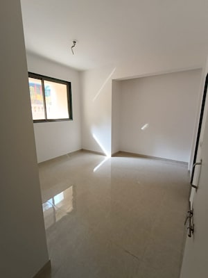 Room in 1 BHK Apartment at Hiranandani Estate Villa Carino, Thane West – for Rent