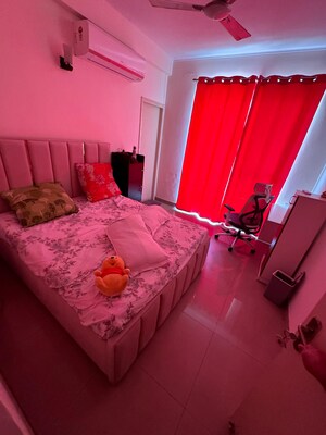 Bedroom in 2 BHK Builder Floor at Orchid Island, Sector 51 – for Rent