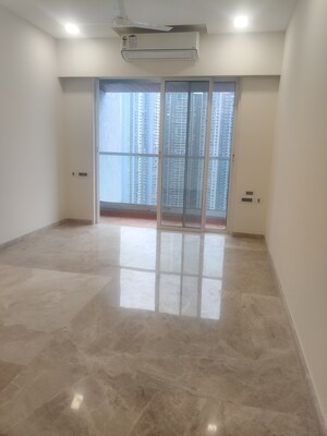 2 BHK Apartment For Rent in Ekta Tripolis, Goregaon West