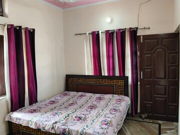Bedroom in 1 BHK Builder Floor at Chironwali – for Rent