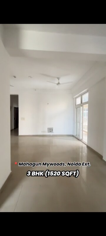 Room in 3 BHK Apartment at Mahagun Mywoods, Sector 16c Greater Noida – for Sale
