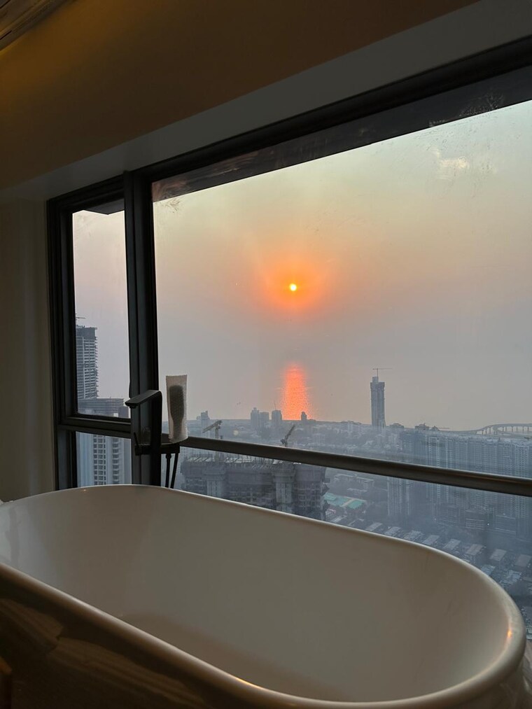 Bathroom, lodha-world-view 6+ Bedroom 8100 Sq.Ft. Apartment In Worli Mumbai 9368820