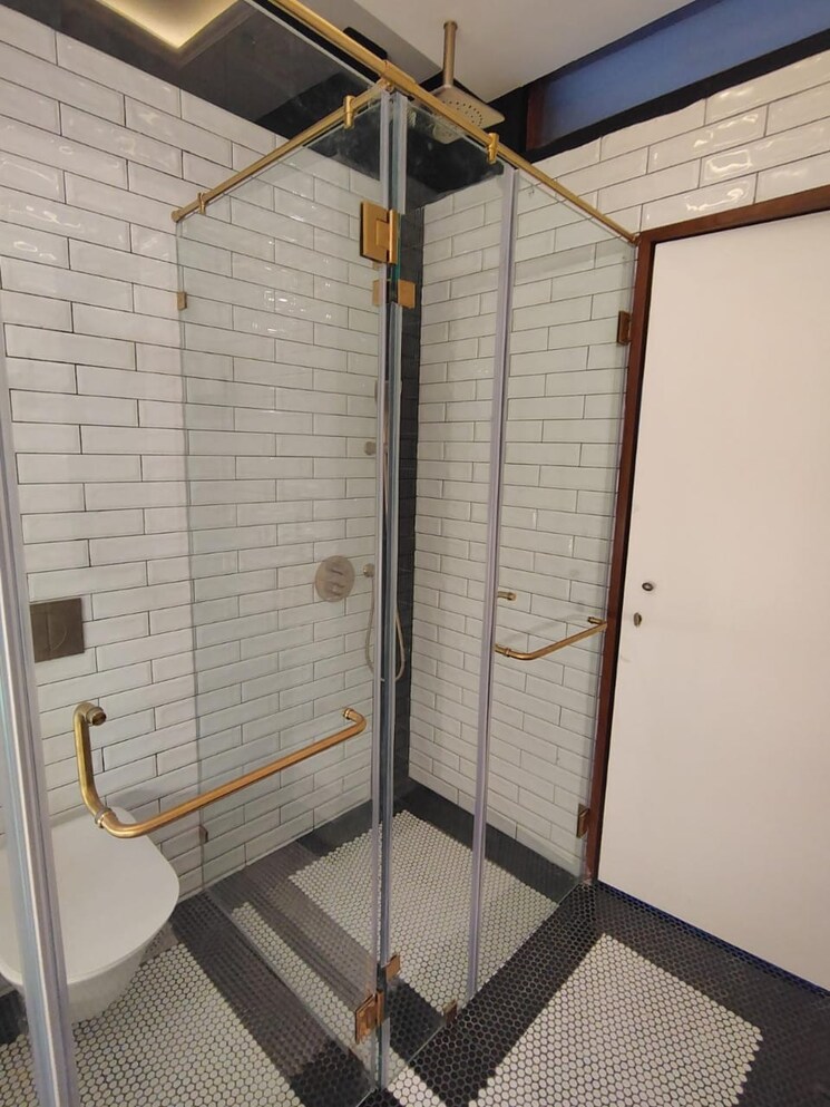 Bathroom, lodha-world-view 6+ Bedroom 8100 Sq.Ft. Apartment In Worli Mumbai 9368820