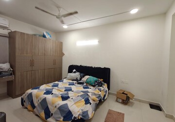 Room in 2 BHK Apartment at Paramount Hill County, Kondapur – for Rent